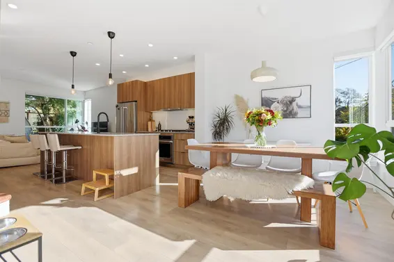 24 533 East 3rd Street, North Vancouver For Sale - image 10