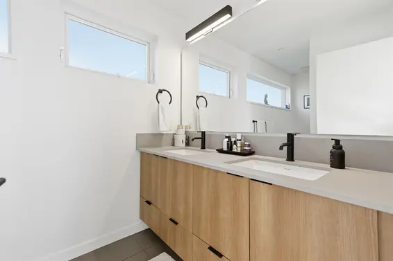 24 533 East 3rd Street, North Vancouver For Sale - image 16