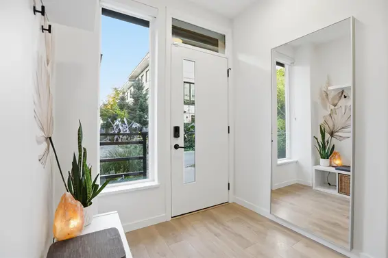 24 533 East 3rd Street, North Vancouver For Sale - image 31