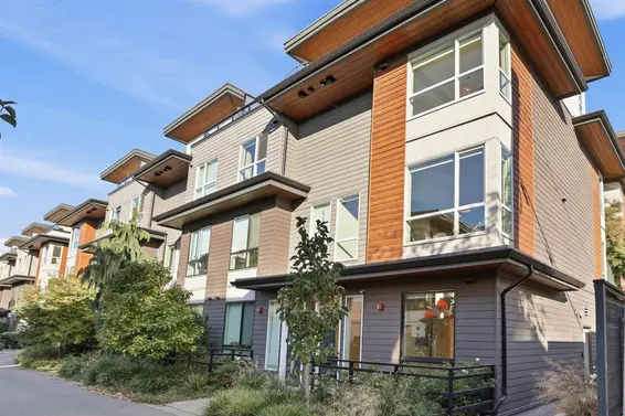 24 533 East 3rd Street, North Vancouver For Sale - image 35