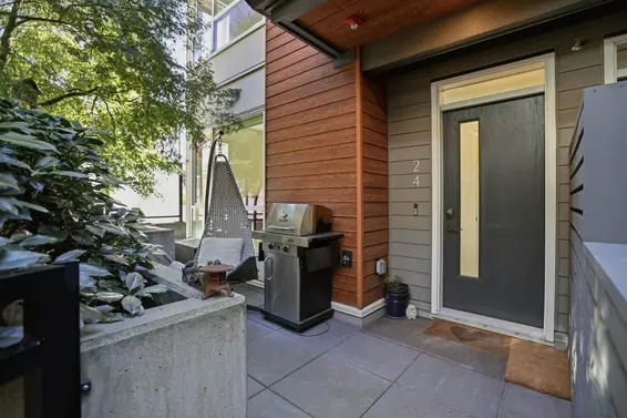 24 533 East 3rd Street, North Vancouver For Sale - image 36
