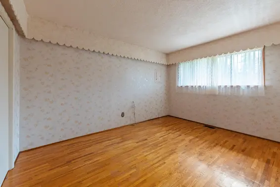 2495 Lauralynn Drive, North Vancouver For Sale - image 26