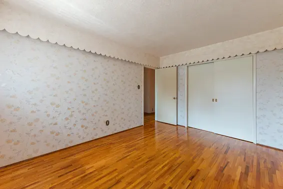 2495 Lauralynn Drive, North Vancouver For Sale - image 27