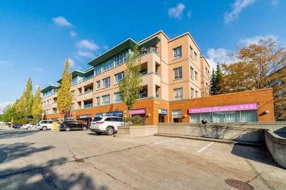 211 223 Mountain Highway, North Vancouver For Sale - image 2