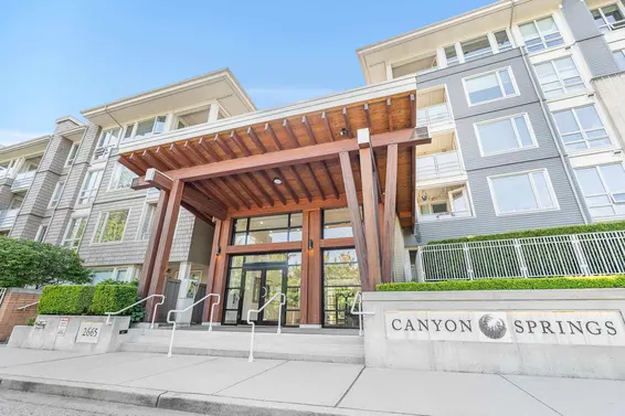 517 2665 Mountain Highway, North Vancouver