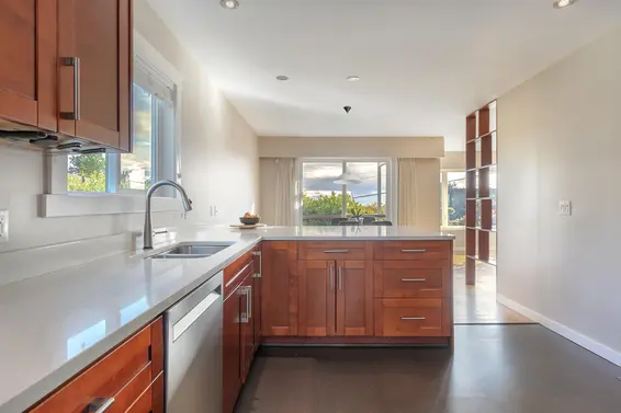 480 Saville Crescent, North Vancouver For Sale - image 11