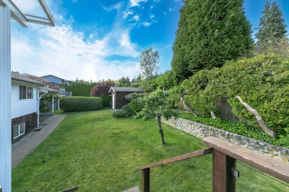 480 Saville Crescent, North Vancouver For Sale - image 16