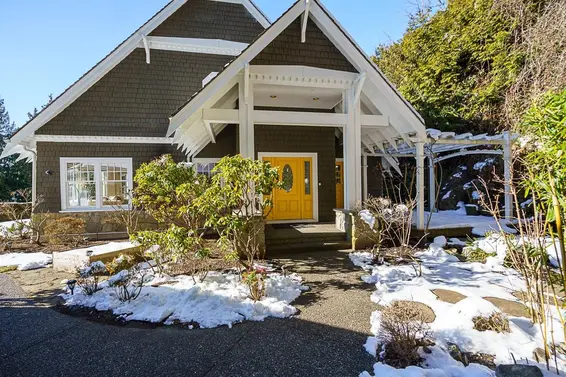4413 Keith Road, West Vancouver For Sale - image 2