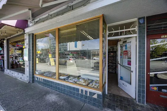 208 160 East 19th Street, North Vancouver For Sale - image 33