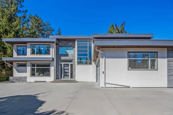 3771 Southridge Avenue, West Vancouver For Sale - image 4