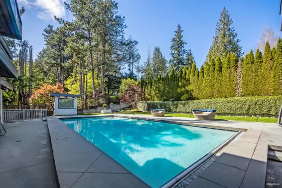 3771 Southridge Avenue, West Vancouver For Sale - image 9