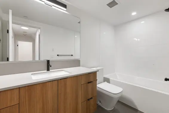 2 533 East 3rd Street, North Vancouver For Sale - image 22