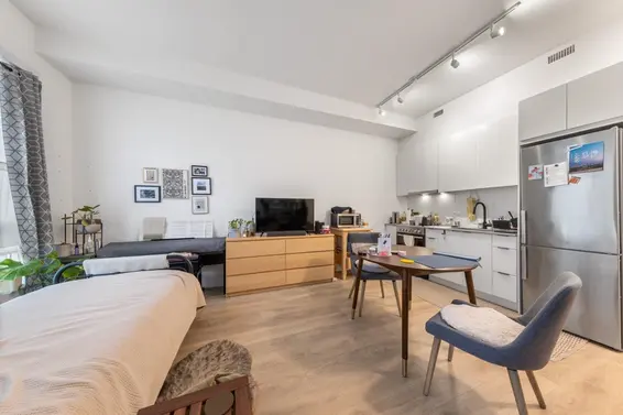 2 533 East 3rd Street, North Vancouver For Sale - image 25