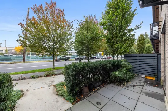 2 533 East 3rd Street, North Vancouver For Sale - image 28