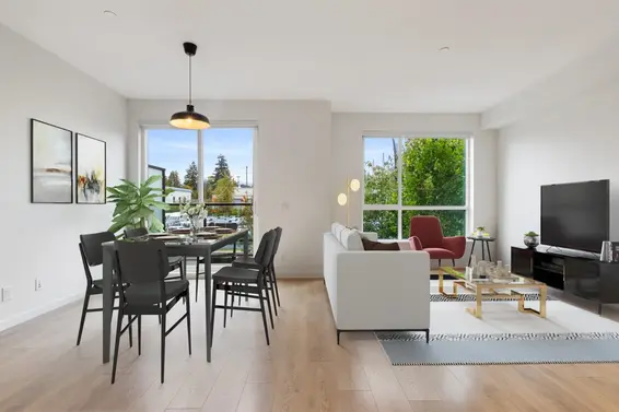 2 533 East 3rd Street, North Vancouver For Sale - image 3