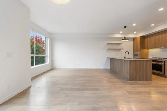 2 533 East 3rd Street, North Vancouver For Sale - image 6