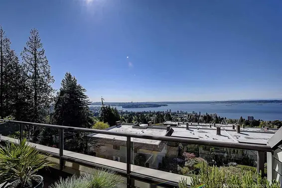 46 2250 Folkestone Way, West Vancouver