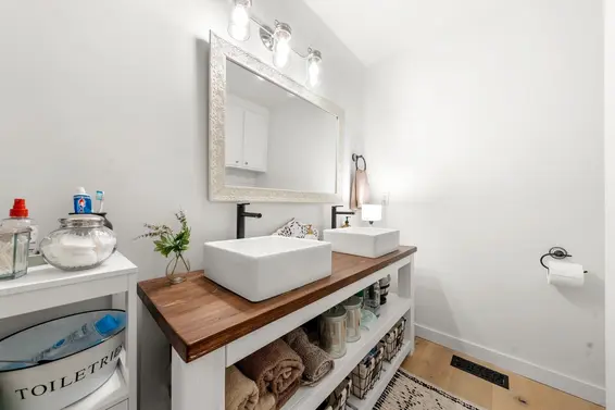 626 East 13th Street, North Vancouver For Sale - image 26
