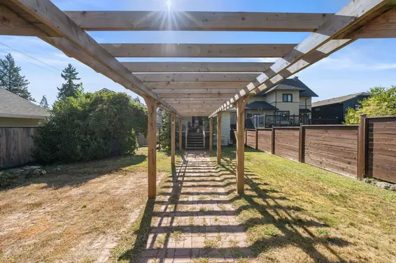 626 East 13th Street, North Vancouver For Sale - image 35