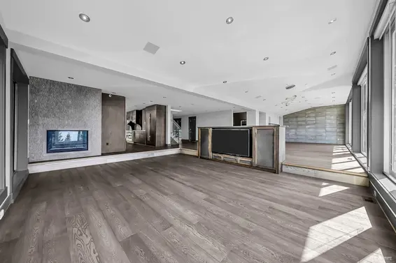 3865 Southridge Avenue, West Vancouver For Sale - image 12