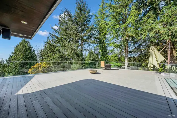 3865 Southridge Avenue, West Vancouver For Sale - image 31