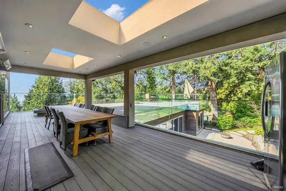 3865 Southridge Avenue, West Vancouver For Sale - image 33