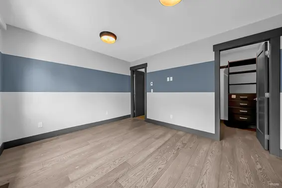 3865 Southridge Avenue, West Vancouver For Sale - image 34