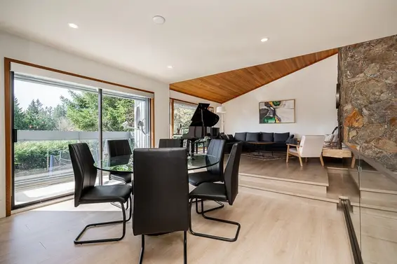 4643 Port View Place, West Vancouver For Sale - image 3