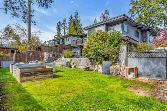 1989 Dunstone Place, North Vancouver For Sale - image 39