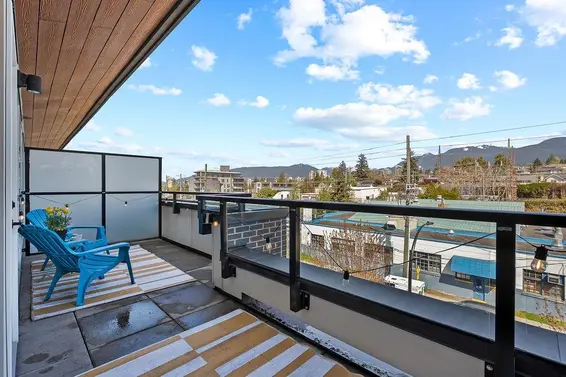 34 533 East 3rd Street, North Vancouver For Sale - image 21
