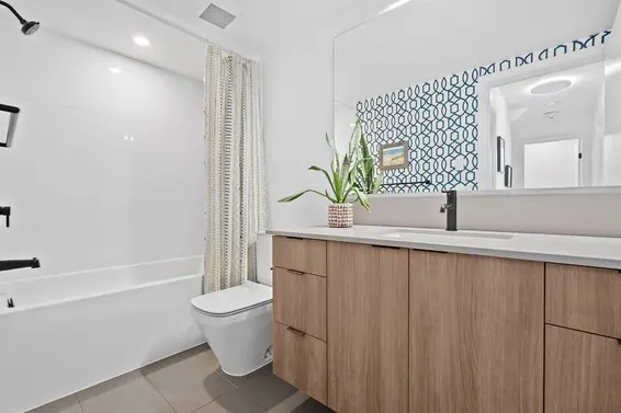 34 533 East 3rd Street, North Vancouver For Sale - image 25