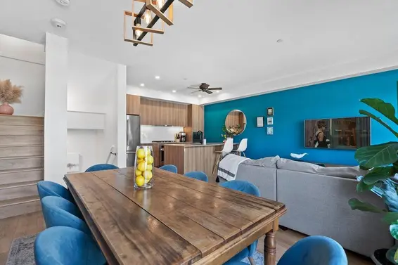 34 533 East 3rd Street, North Vancouver For Sale - image 4