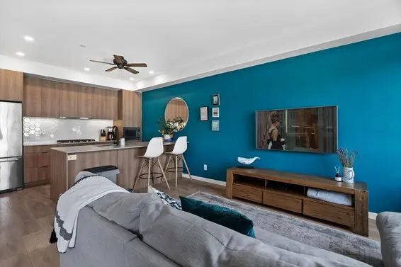 34 533 East 3rd Street, North Vancouver For Sale - image 6