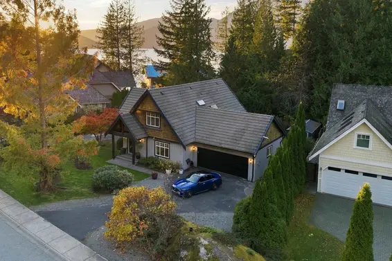 138 Stonegate Drive, West Vancouver For Sale - image 2