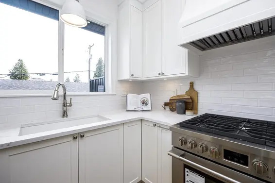 261 East 23rd Street, North Vancouver For Sale - image 12