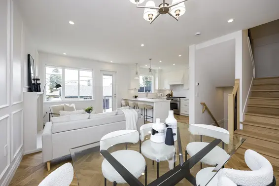 261 East 23rd Street, North Vancouver For Sale - image 3
