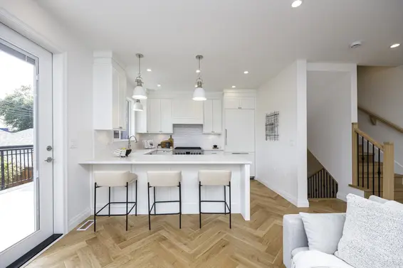 261 East 23rd Street, North Vancouver For Sale - image 6