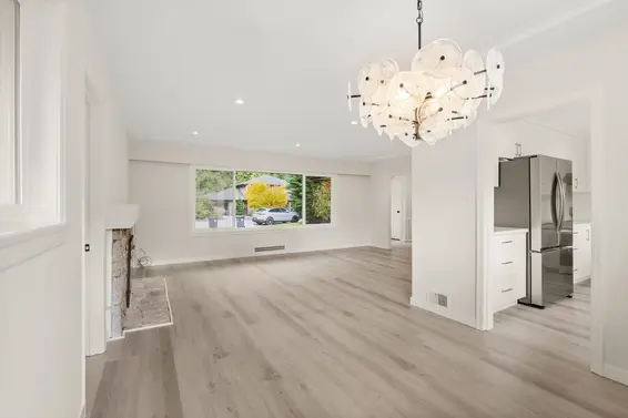 1285 Langdale Drive, North Vancouver For Sale - image 7