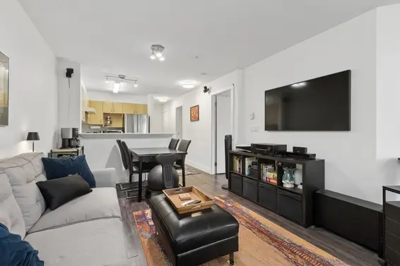 319 147 East 1st Street, North Vancouver For Sale - image 17