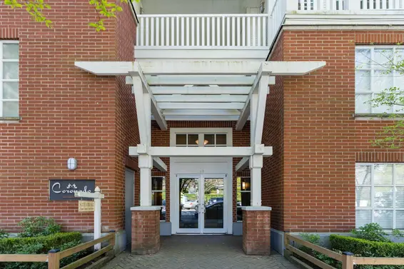 319 147 East 1st Street, North Vancouver For Sale - image 2