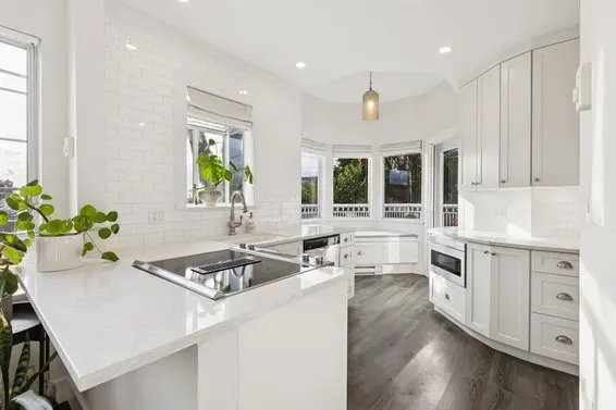 101 2440 Haywood Avenue, West Vancouver For Sale - image 12