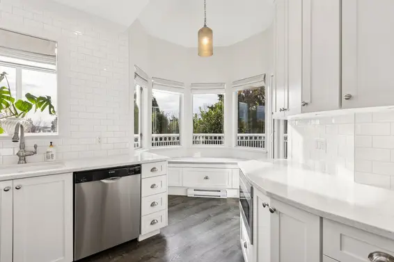 101 2440 Haywood Avenue, West Vancouver For Sale - image 16