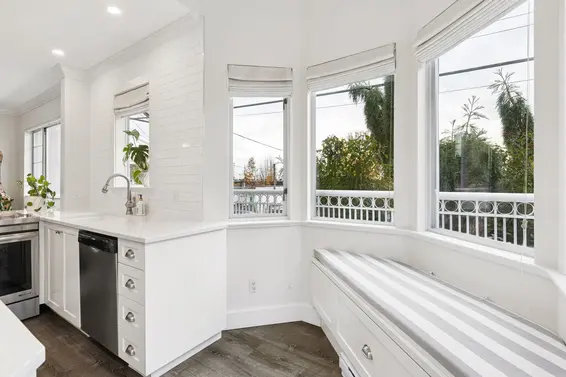 101 2440 Haywood Avenue, West Vancouver For Sale - image 17