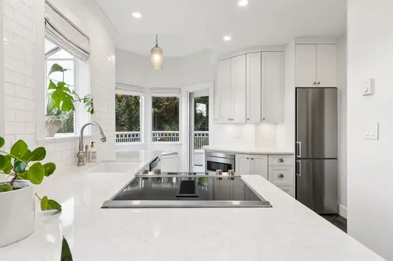 101 2440 Haywood Avenue, West Vancouver For Sale - image 18