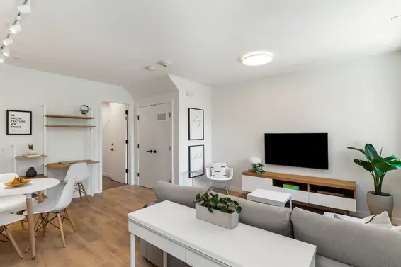 26 528 East 2nd Street, North Vancouver For Sale - image 31