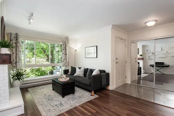 1 270 East Keith Road, North Vancouver For Sale - image 3