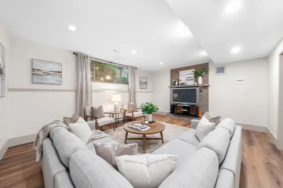 1200 Hilary Place, North Vancouver For Sale - image 21