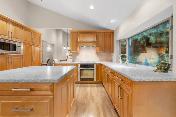 1200 Hilary Place, North Vancouver For Sale - image 5