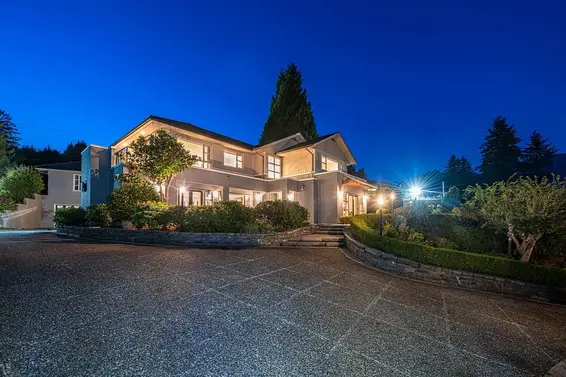 715 King Georges Way, West Vancouver