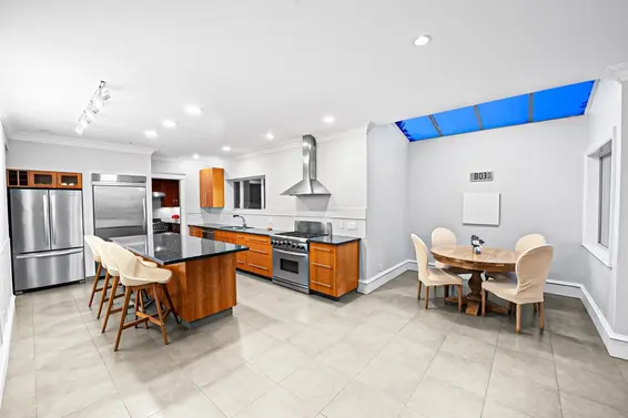 715 King Georges Way, West Vancouver For Sale - image 10